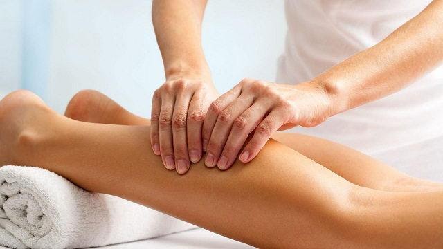 kỹ thuật massage chân giảm căng cơ